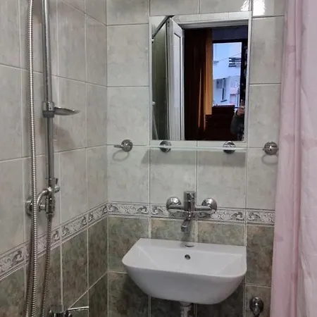 Diamanti 招待所 索佐波尔