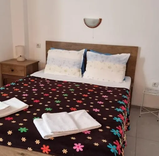 вила диаманти 3*